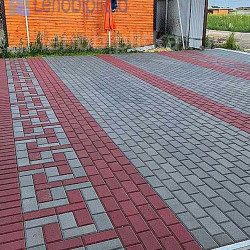 Укладка тротуарной Брусчатки кирпичик узором Версаче